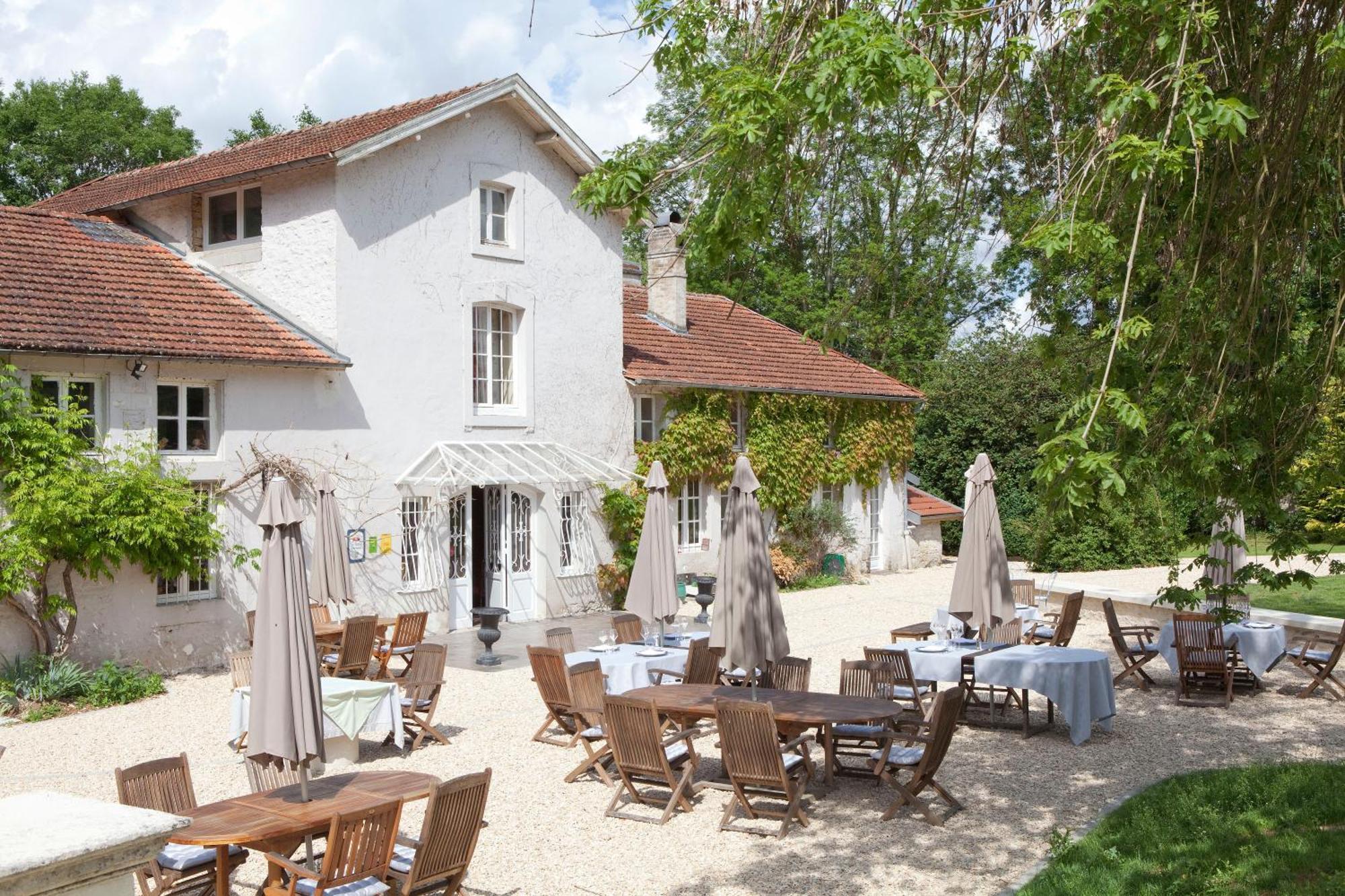 Hotel Logis La Source Bleue Gudmont-Villiers Exterior foto